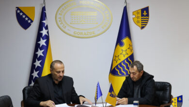 Photo of Nastavljena podrška povratničkoj populaciji: Obezbijeđen prijevoz za učenike iz Republike Srpske koji se školuju u BPK Goražde