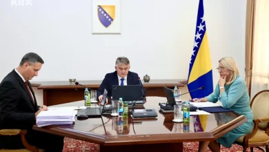 Photo of Članovi Predsjedništva Bosne i Hercegovine danas u Parizu na sastanku s Emmanuelom Macronom