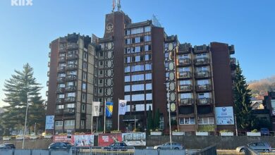 Photo of Tuzlaci protestuju i traže ostavke nakon tragedije u Domu penzionera i podvođenja maloljetnica