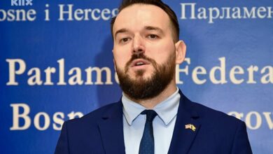 Photo of Čavalić odgovorio na prozivke Mašića pa poručio: “Živimo u čudnim vremenima”