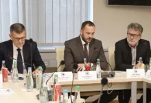 Photo of Nogometni savez BiH gradi 18 terena s umjetnom travom: Ovo su lokacije koje su poslale prijavu