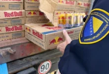 Photo of Carinici u BiH zaplijenili 69.600 limenki krivotvorenog Red Bulla