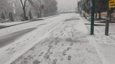 Photo of POTPUNI KOLAPS ZBOG SNIJEGA NA CESTAMA: Otežan promet na ovim cestovnim pravcima, upozorenje vozačima…
