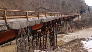 Photo of Katastrofalno stanje puta Rogatica – Ustiprača: Odroni na cesti, rupe u tunelima, a mostovi u raspadu