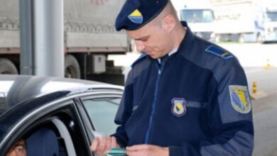 Photo of PASOŠ BiH OTKRIVA “SB” NEMA SKORO 380 HILJADA BH GRAĐANA: U porastu broj izdatih ličnih karata s kojom se ide i preko granice