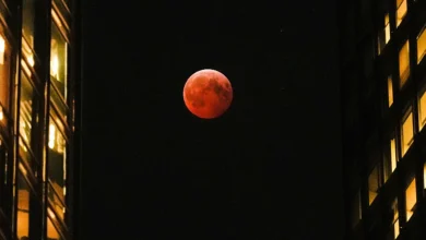 Photo of Krvavi Mjesec ukazat će se na nebu u utorak tokom totalnog pomračenja, bit će vidljiv na više kontinenata
