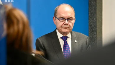 Photo of Schmidt: Sarađivao sam s Dodikom dok je bio mlađi, ne odustajem od uvođenja skenera za predstojeće izbore