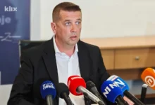 Photo of Ahmed Hamzić: Volio bih da je neko iz Vlade FBiH ovdje i da im se postave neka pitanja; ovo je najteži dan u mom životu