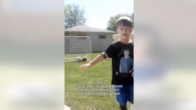 Photo of UEFA objavila emotivan video: Esmir Bajraktarević kao mali dječak nosio Džekin dres, sada idola golom odveo na Mundijal