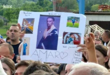 Photo of Veliki doček Amaru Dediću u Donjoj Orahovici, reprezentativac BiH emotivno dirnuo navijače