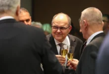 Photo of Odlazak Schmidta je prva stepenica, a izmještanje OHR-a naredni zahtjev na koji bošnjačka politika nije spremna
