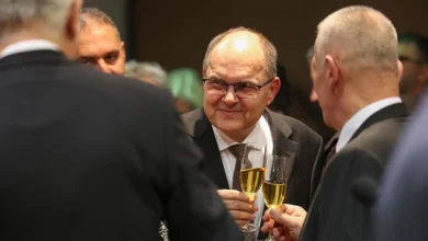 Photo of Odlazak Schmidta je prva stepenica, a izmještanje OHR-a naredni zahtjev na koji bošnjačka politika nije spremna