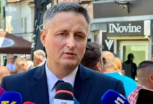 Photo of Bećirović na Kapiji: Za Srbiju i Vučića je velika sramota što je zločinac Đukić još uvijek na slobodi