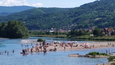 Photo of Spas od tropskih vrućina Goraždani pronalaze uz Drinu: Osvježenje na Žanju, ali oprez je neophodan