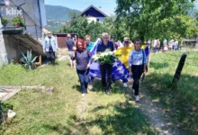 Photo of “Ensar je imao dvije, Elma pet godina”: Esad Tufekčić već 34 godine traži kosti svoje djece i istinu o žrtvama Bikavca