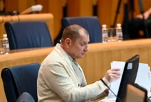 Photo of Miletić od Vijeća ministara traži milion KM kako bi BHRT prenosio Zmajeve na Mundijalu
