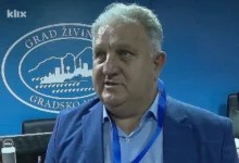Photo of Predsjedavajućeg vijeća iz Živinica terete da je supruzi, sinu i snahi kupio lažne fakultetske diplome