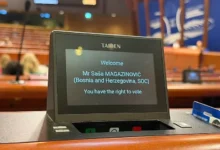 Photo of Magazinović u Strazburu: Da li je u Vijeću Evrope mjesto Srbiji koja štiti ratne zločince?