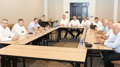 Photo of Čelnici Nogometnog saveza BiH u Americi izglasali promjene: Sezona počinje Superkupom, smanjen broj službenih lica