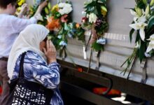 Photo of Sutra ispraćaj posmrtnih ostataka 10 žrtava genocida u Srebrenici: Najmlađa žrtva je imala samo 20 godina