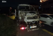 Photo of Automobil planuo u vožnji kod benzinske pumpe u Goraždu: Vatrogasci spriječili veću tragediju
