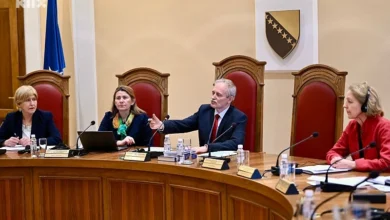 Photo of SNSD se Ustavnom sudu BiH žalio na Schmidtov zakon kojim je osuđen Dodik: Odluka sutra?