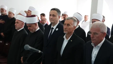 Photo of Bećirović u Kamičanima: Zločini u dolini Sane imaju elemente genocida, procesuiranje odgovornih je naša obaveza