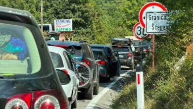 Photo of Kilometarska kolona na Šćepan Polju: Na ulaz u BiH se čeka po sat i po