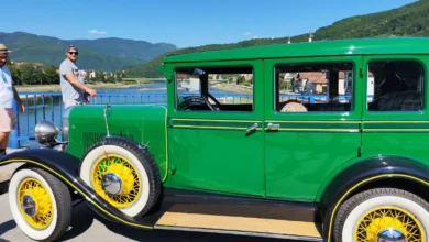 Photo of Oldtimer spektakl o kojem svi pričaju u Goraždu: Ukrali su pažnju na Festivalu prijateljstva