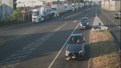 Photo of Pojačan saobraćaj i gužve na granicama: Na pojedinim prijelazima kolone već od jutarnjih sati