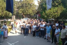 Photo of Građani Goražda ponovo pred Gradskom upravom zbog problema sa vodosnabdijevanjem