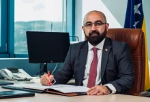 Photo of Hasanović odgovorio Amidžiću: Jeste li vi svjesni koliko novca RS duguje FBiH po raznim osnovama?