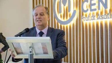Photo of U jutrošnjoj akciji privedeni i doktor Mithat Asotić i njegov sin Hamza, terete se za pranje novca i privredni kriminal