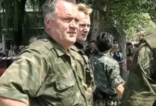 Photo of Zločinac Mladić je komandantu UNPROFOR-a priznao “Ja sam ratni zločinac”, istovremeno je lagao o sudbini Srebreničana