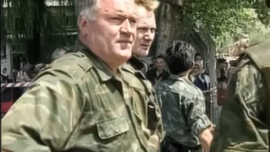 Photo of Zločinac Mladić je komandantu UNPROFOR-a priznao “Ja sam ratni zločinac”, istovremeno je lagao o sudbini Srebreničana