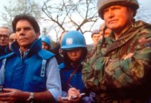 Photo of Britanski komandant se prisjetio pakla iz Srebrenice: Za Mladićem neću pustiti suzu