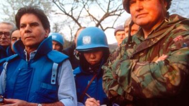 Photo of Britanski komandant se prisjetio pakla iz Srebrenice: Za Mladićem neću pustiti suzu