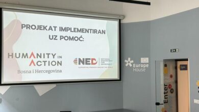 Photo of Kako mladima približiti politiku bez dosadnih predavanja?