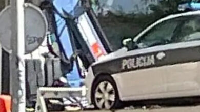 Photo of Samo u BiH: Pauk odvezao policijski automobil, ljudi gledali u čudu