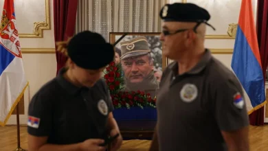 Photo of Zločinac Ratko Mladić bit će ukopan uz najviše vojne počasti, Vučić poručuje: Briga me šta kaže Marta Kos
