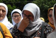 Photo of Srebreničke majke poručile: Memorijalni centar mora ostati zaštićen