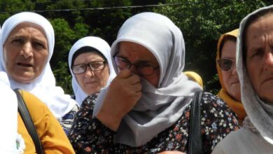 Photo of Srebreničke majke poručile: Memorijalni centar mora ostati zaštićen