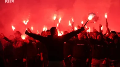 Photo of BH Fanaticosi u vatrenom korteu krenuli prema Bilinom Polju i zagrijali atmosferu na ulicama Zenice