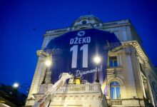 Photo of Impresivno: Ogroman dres Edina Džeke krasi plato iznad Vječne vatre